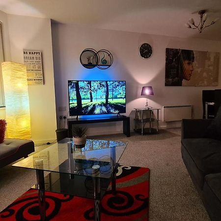 Luxury 2 Bed Apt With Free Wi-Fi & Parking Manchester Dış mekan fotoğraf