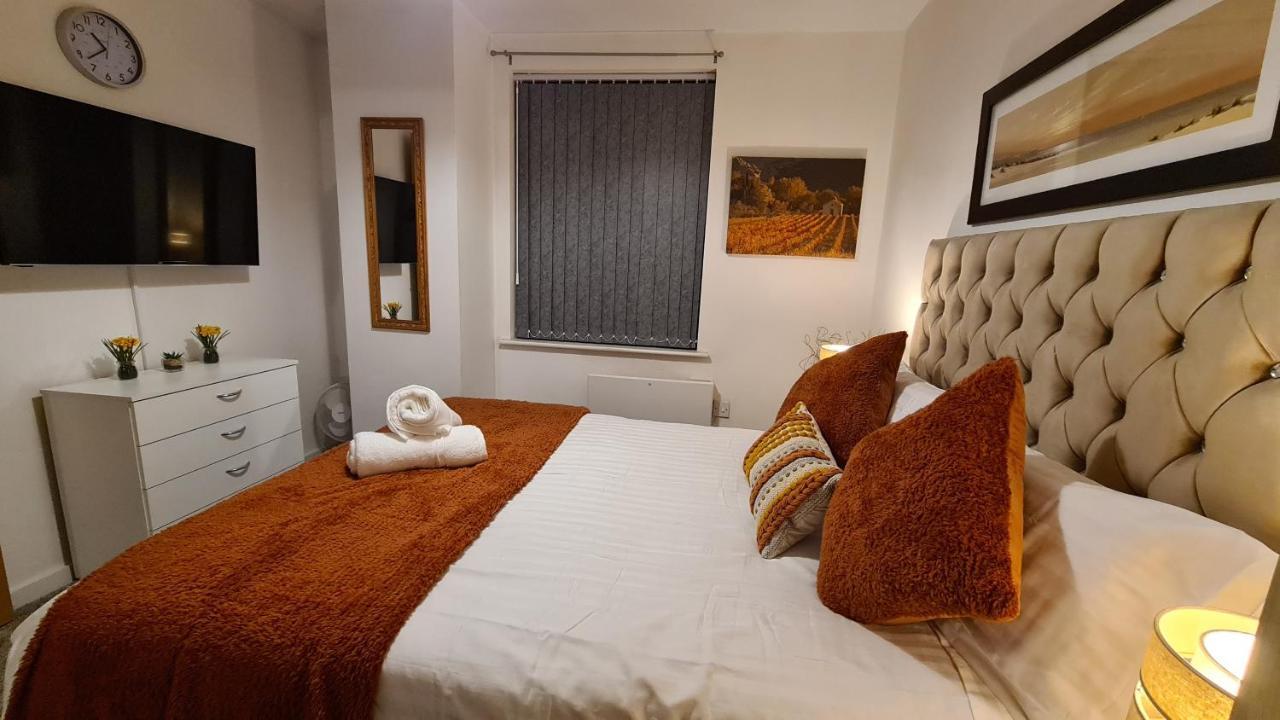 Luxury 2 Bed Apt With Free Wi-Fi & Parking Manchester Dış mekan fotoğraf