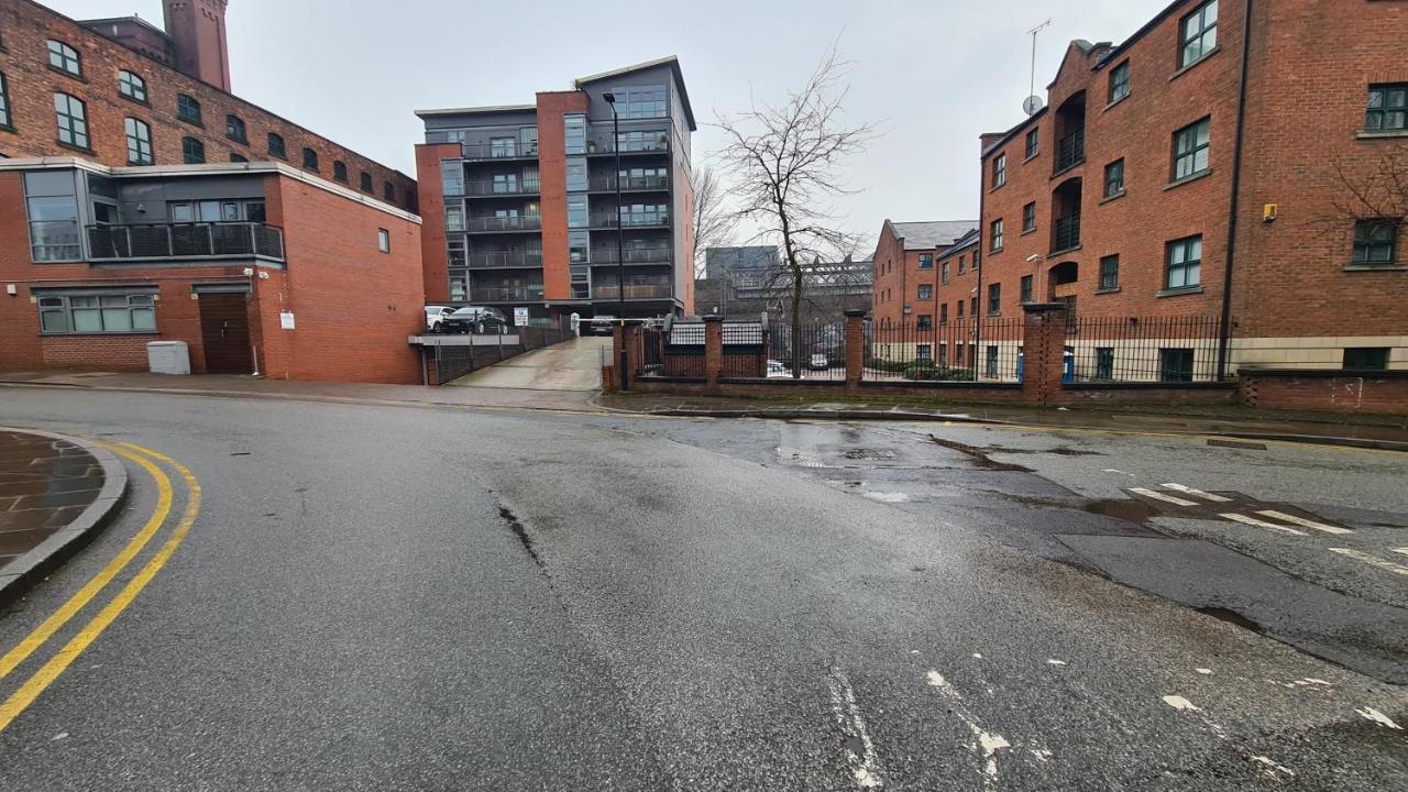 Luxury 2 Bed Apt With Free Wi-Fi & Parking Manchester Dış mekan fotoğraf